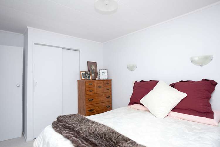 14 Hamlet Street Dannevirke_9