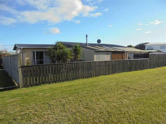 5 Robbie Street Foxton Beach_1