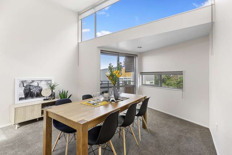 2/2 Onslow Road Khandallah_7