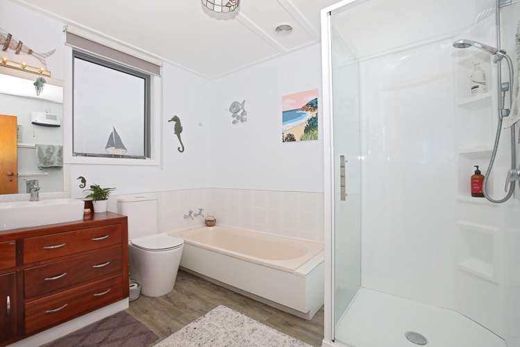 7 Brook Street (5&7) Riverton_16
