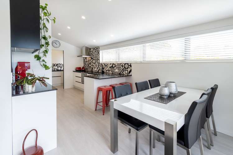 60 Parkhill Road Mellons Bay_29