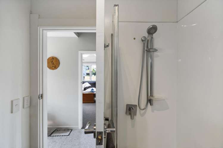 18 Dundale Avenue Blockhouse Bay_20