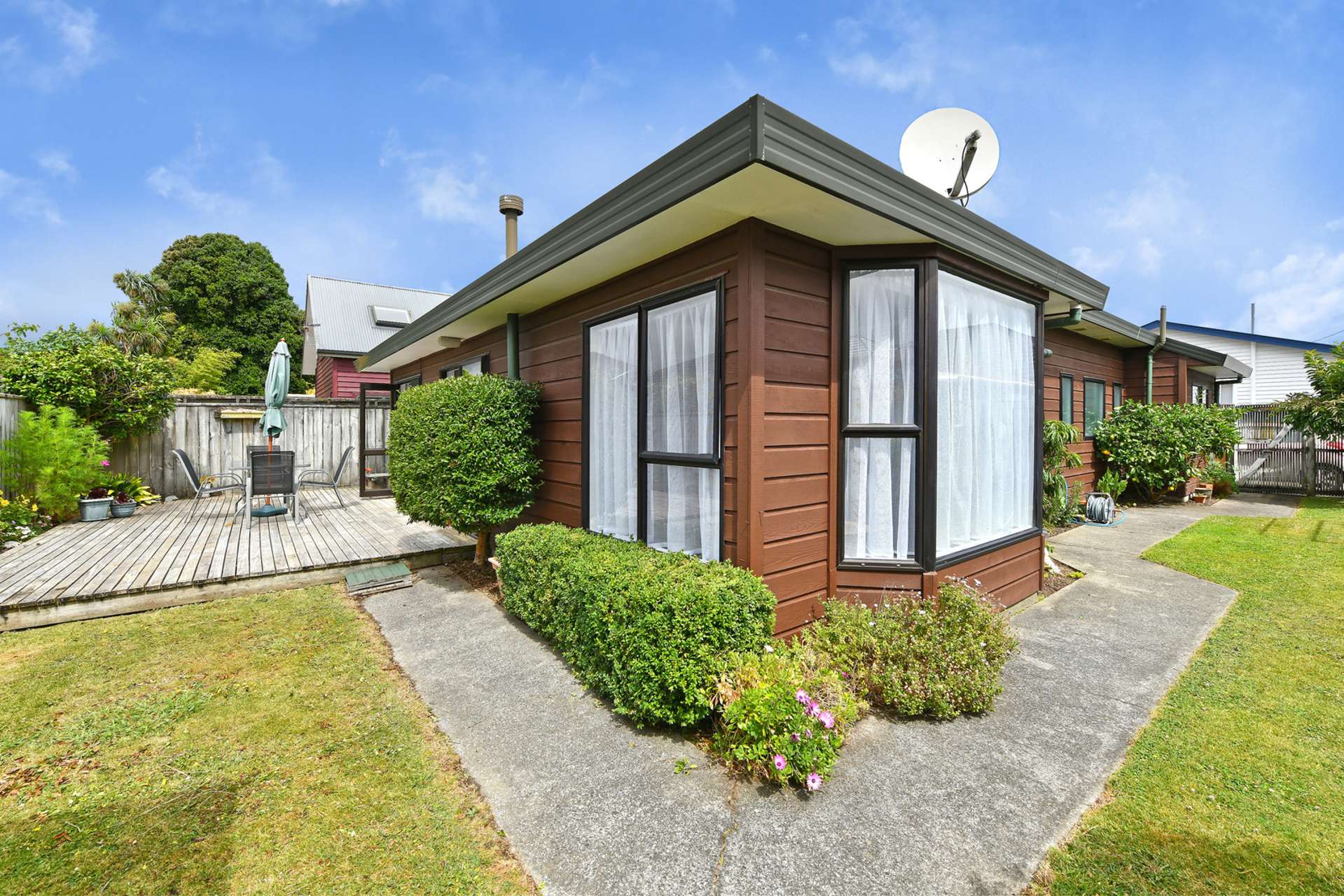 2/189 Knights Road Lower Hutt_0