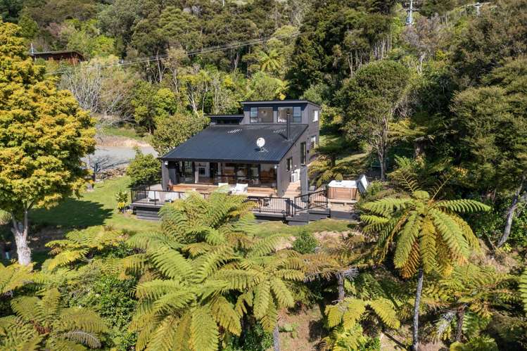 2515 Kenepuru Road Kenepuru Sounds_35