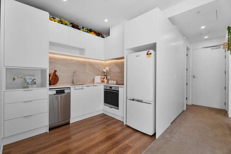 410/1817A Great North Road Avondale_10