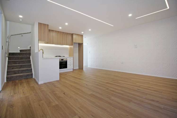 2/136 Penrose Road_5