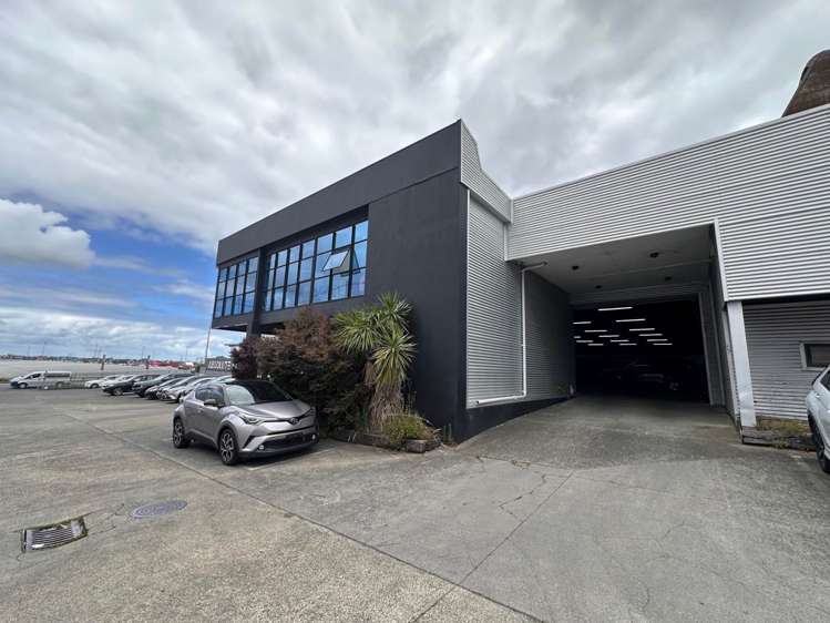 Unit A/360 Church Street Penrose_1