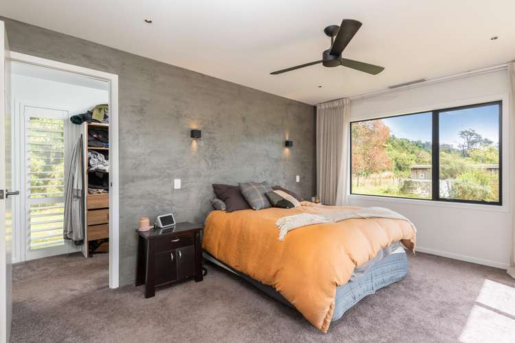 58 Colletts Road Mangaroa_17