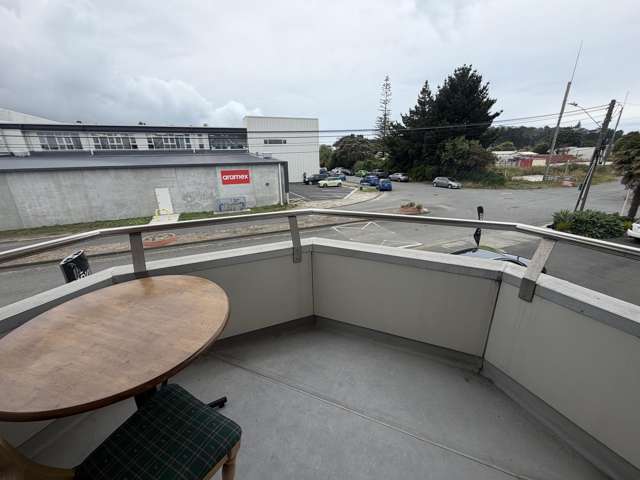 94 Ford Road Onekawa_1