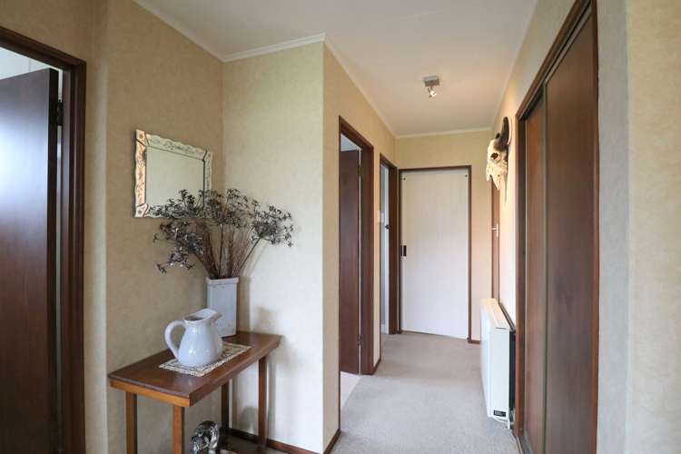 33 Stirling Street Windsor_13