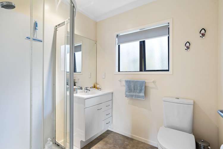 37 Shelly Bay Road Beachlands_23