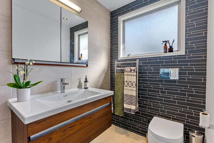 39 Sherwood Avenue Te Atatu South_17