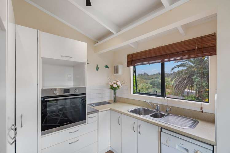 128 Bream Bay Drive Ruakaka_16