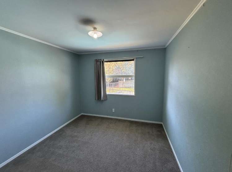 54A Houchens Road Glenview_11