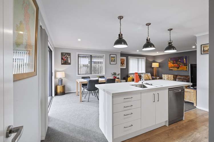 13 Kimbolton Street Rototuna North_7