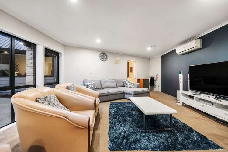 2 Tua Place Favona_5