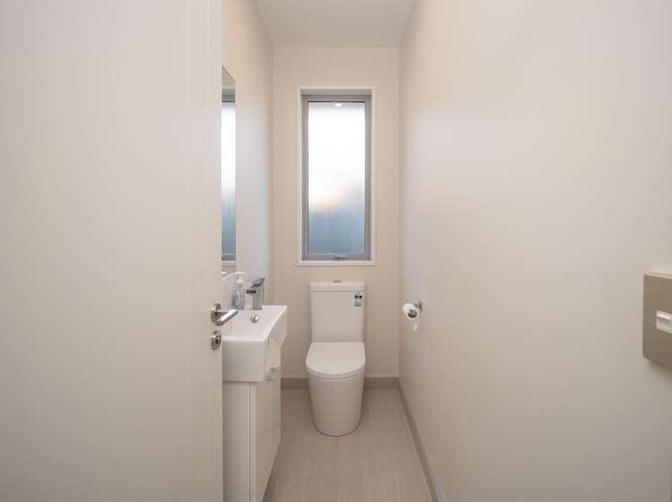 22 Platinum Drive Wigram_16