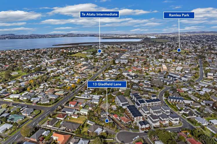 13 Gladfield Lane Te Atatu Peninsula_20