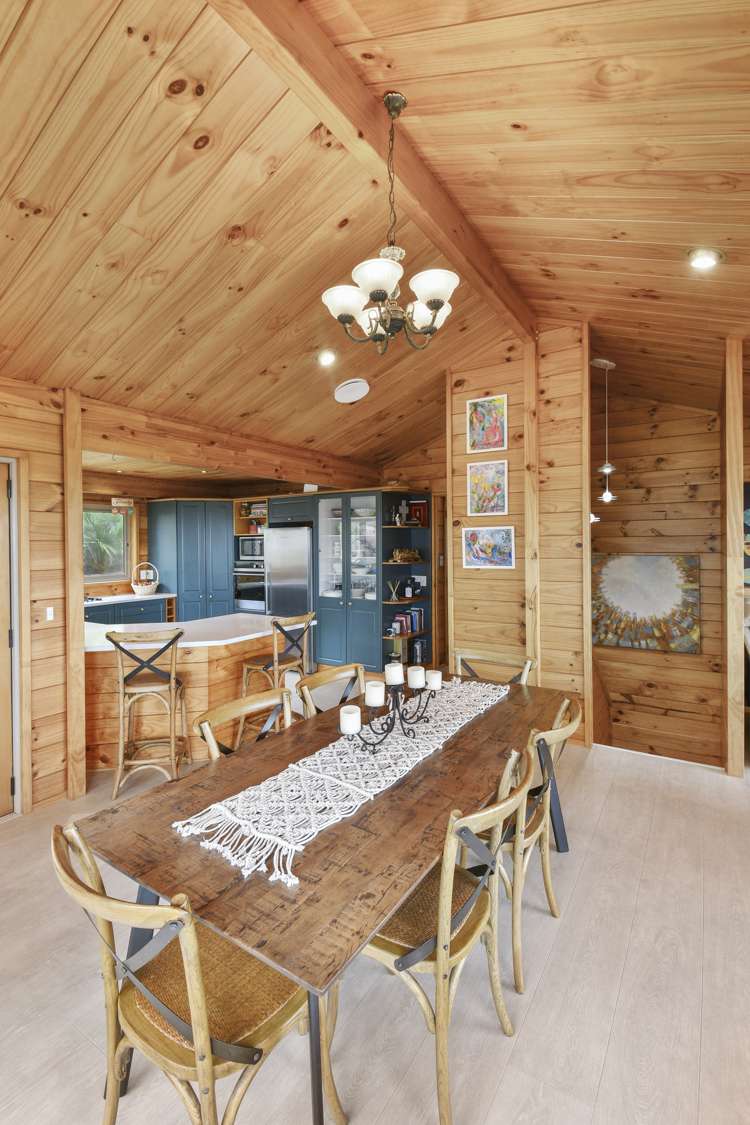 13 Lobelia Rise Goodwood Heights_23