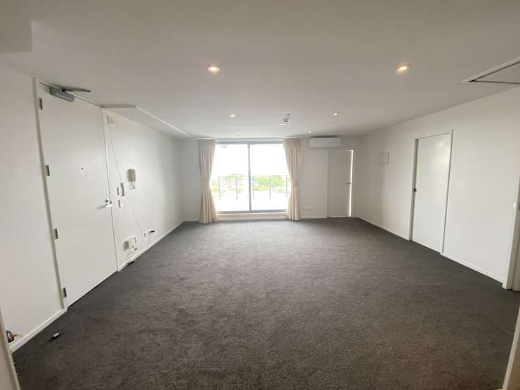 4g/84 Gunner Drive Te Atatu Peninsula_8