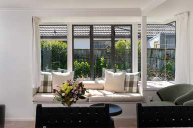 8 Bishops Close_3