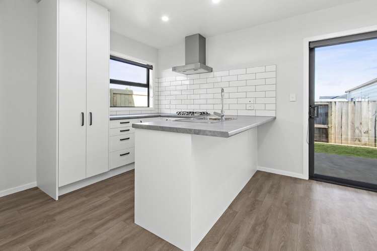 3/6 Cotton Street 3283_6