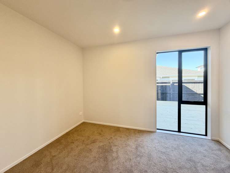 23 Tukutata Crescent Milldale_15