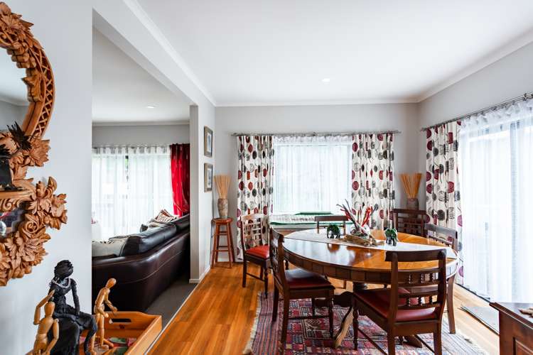 16 Frankie Stevens Place Riverstone Terraces_3