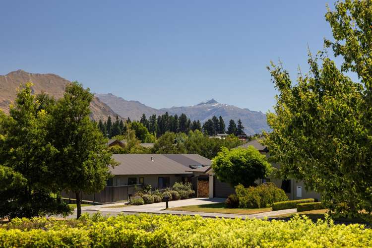 15 Fastness Crescent Wanaka_2
