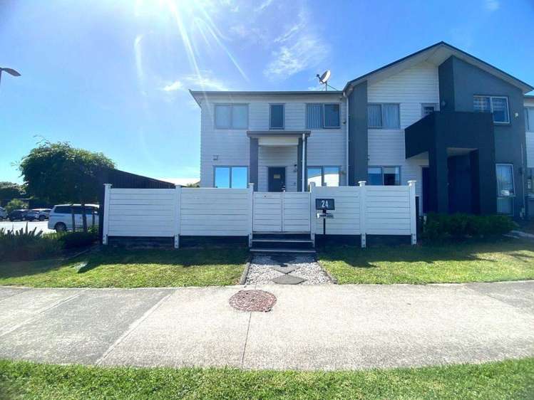 24 Pencaitland Drive Flat Bush_0