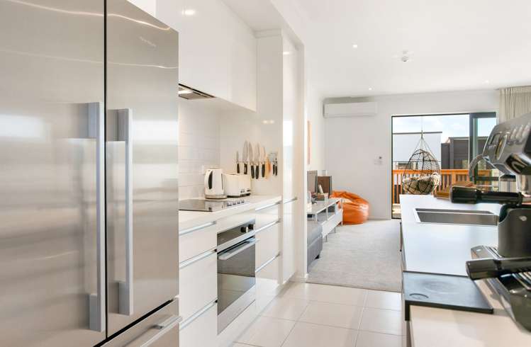 6 Torea Tai Road Hobsonville_7