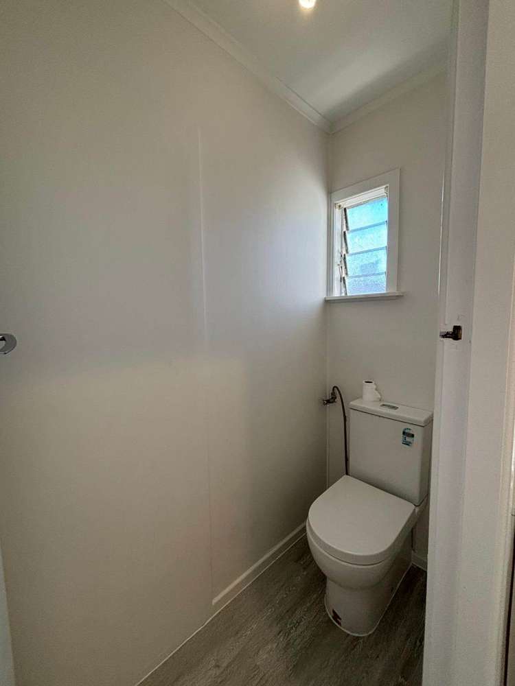 56 Landon Avenue Mangere East_21