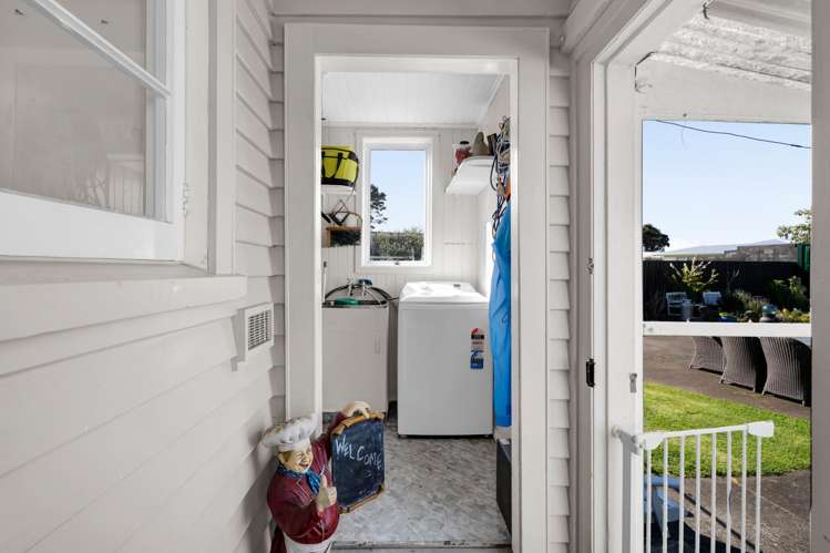 96 Blake Street Waitara_12