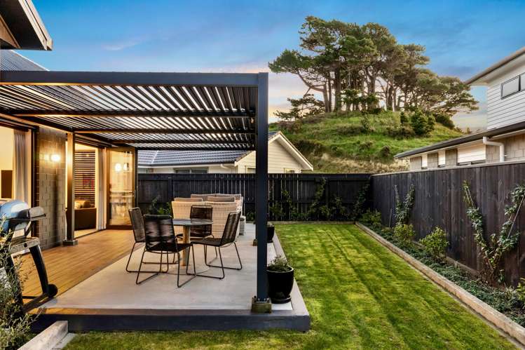 61 Queen Charlotte Drive Aotea_26