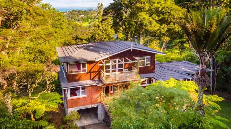 3 Ngaio Road Titirangi_13