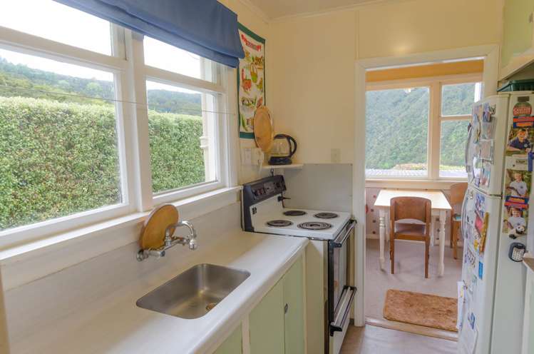 17 Tui Terrace Waipori Falls_6