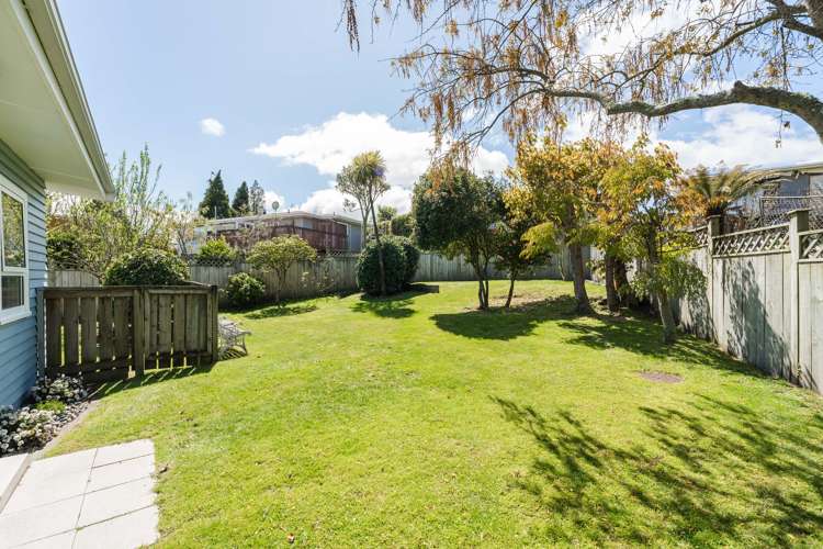 2/5 Henry Hill Road Taupo_23