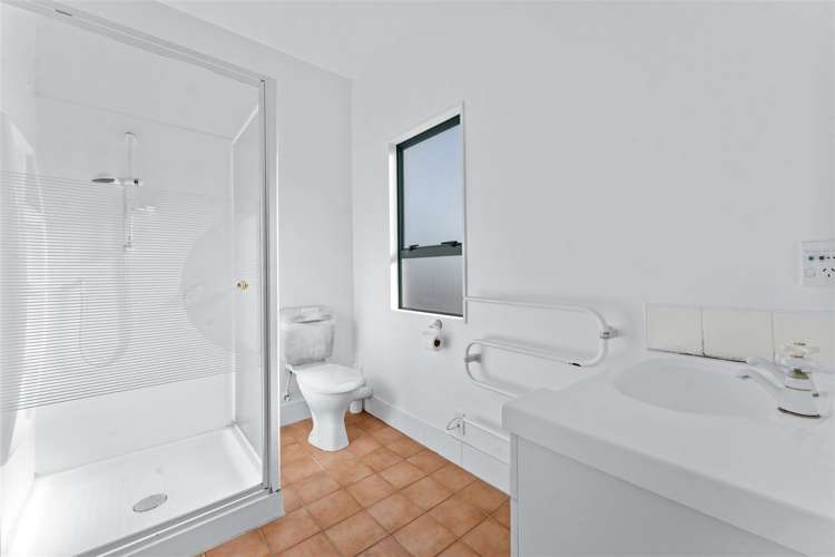 540 Don Buck Road Westgate_18