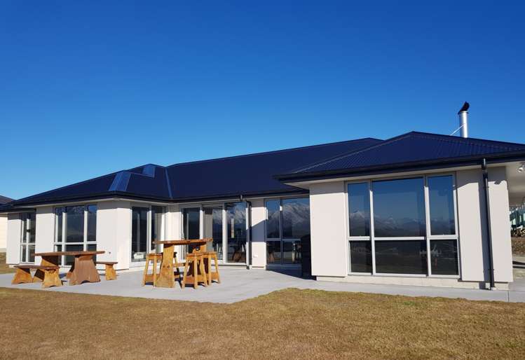 19 Mistake Drive Lake Tekapo_10