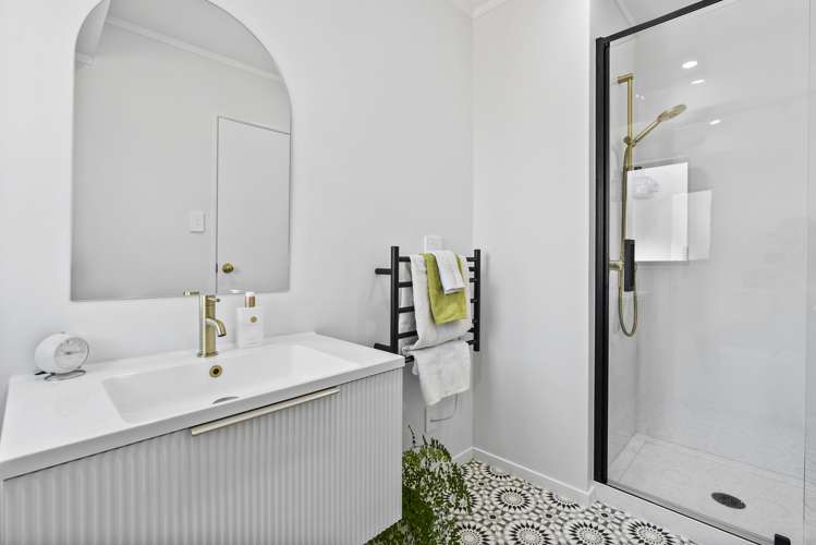 2/60 Howe Street Howick_6