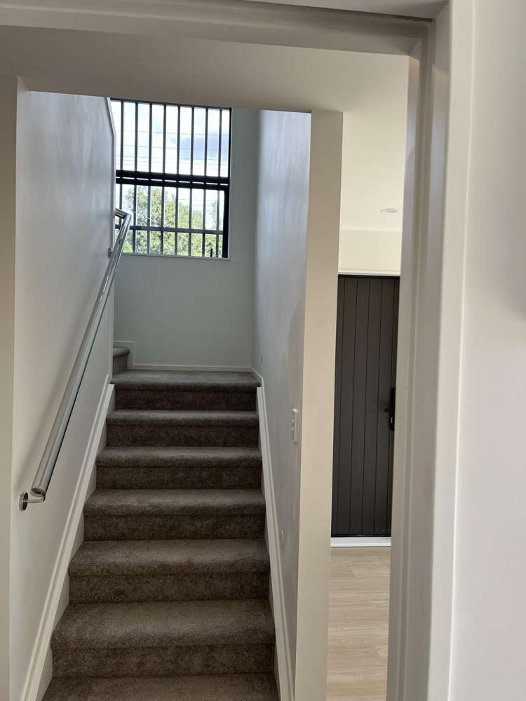 1/149 Tirimoana Rd Te Atatu Peninsula_4