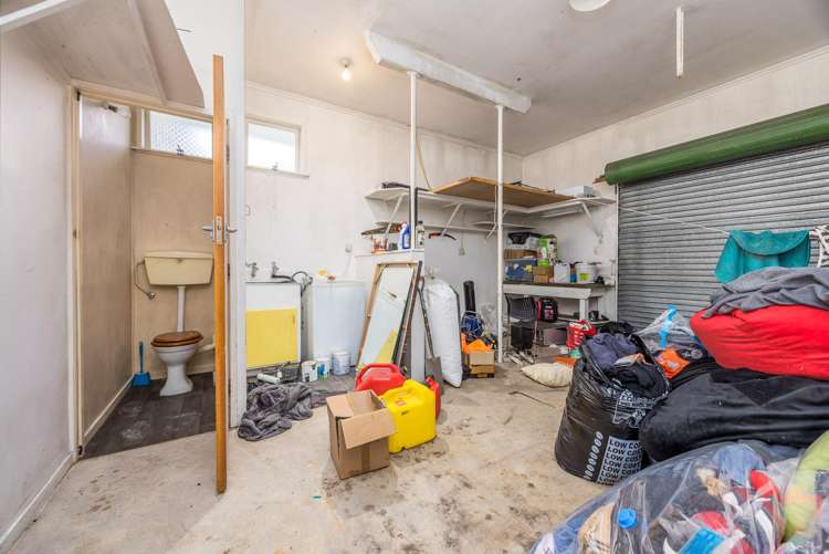 453 Scenic Drive Waiatarua_11