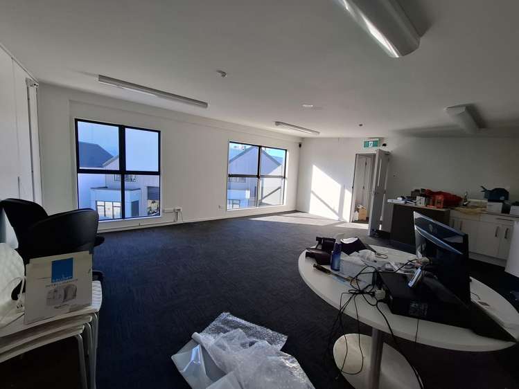 13/8 Laurenson Road Hobsonville_6