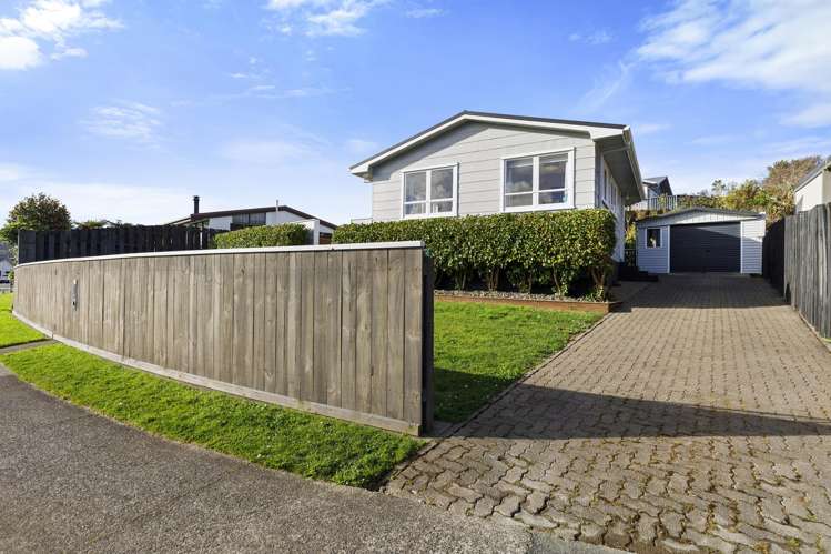 27 Mossburn Grove Kelson_15