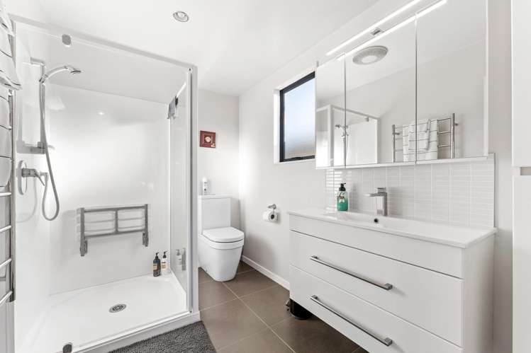 5 Riverside Drive Point Wells_13