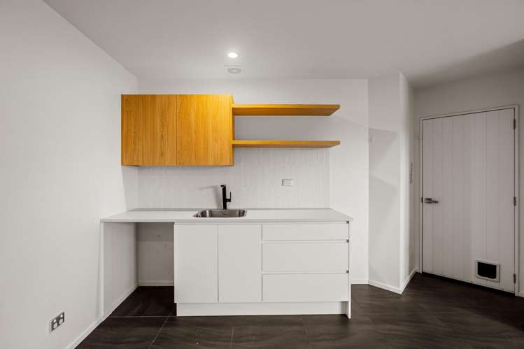 607 Birchs Road Lincoln_16