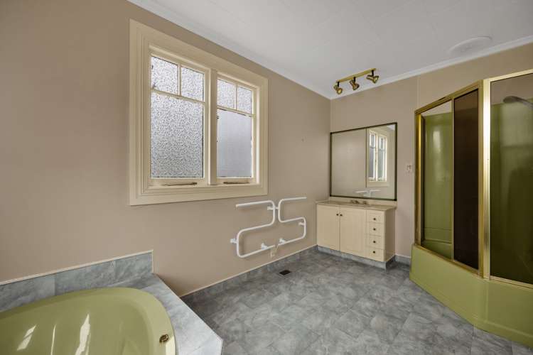 58 Collins Street Hawera_24