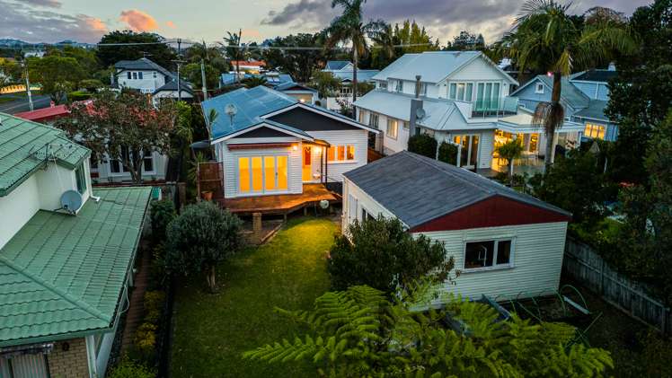 36 Te Ra Road Point Chevalier_16