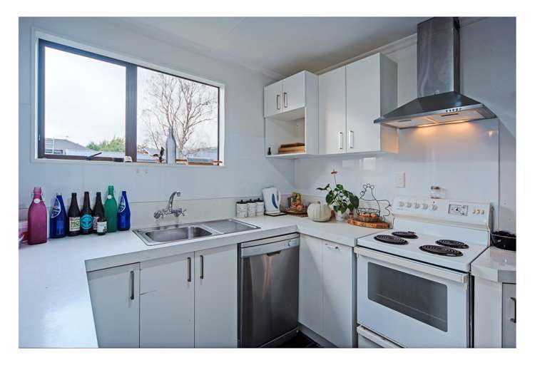 2/589 Main Road Stoke Stoke_4