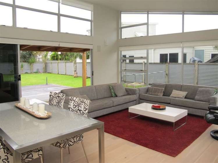 105 Ocean Close Matarangi_3